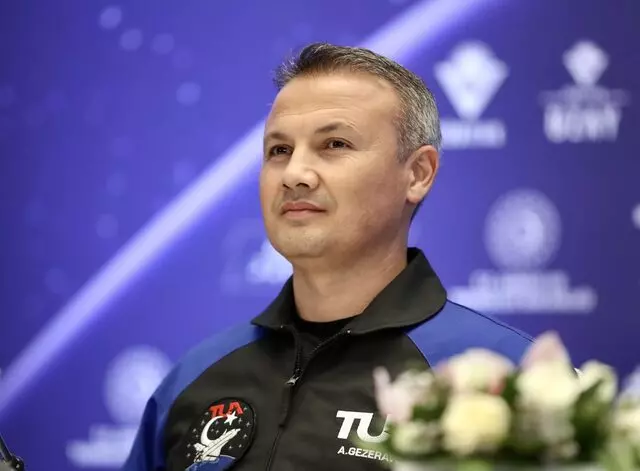 Türkiye 'nin ilk astronotu Alper Gezeravcı'nın uzay yolculuğu başladı